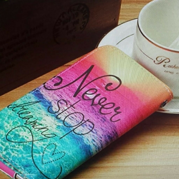 Bookmark my closet , Meet Your Posher, Angie - Picture 1 of 6